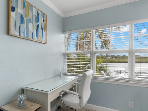 Indian Shores Beach  2 bedroom Condo